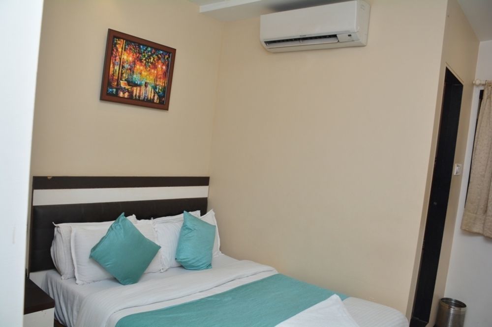 Hotel O Blue Pearl Residency Near Chhatrapati Shivaji International Airport Bombaim Exterior foto