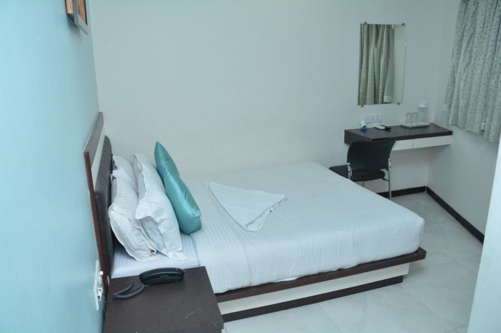 Hotel O Blue Pearl Residency Near Chhatrapati Shivaji International Airport Bombaim Exterior foto