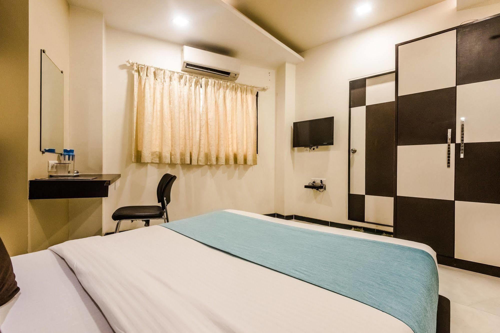 Hotel O Blue Pearl Residency Near Chhatrapati Shivaji International Airport Bombaim Exterior foto