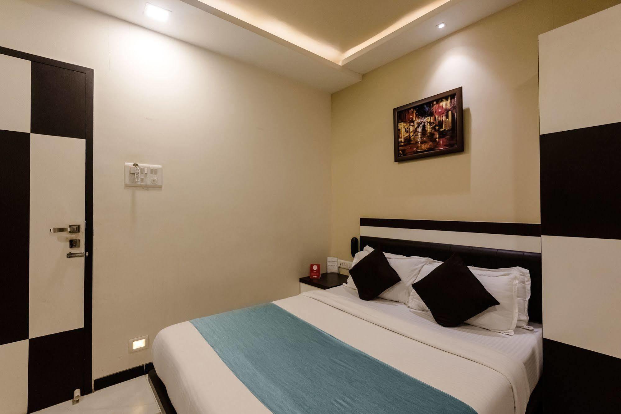 Hotel O Blue Pearl Residency Near Chhatrapati Shivaji International Airport Bombaim Exterior foto