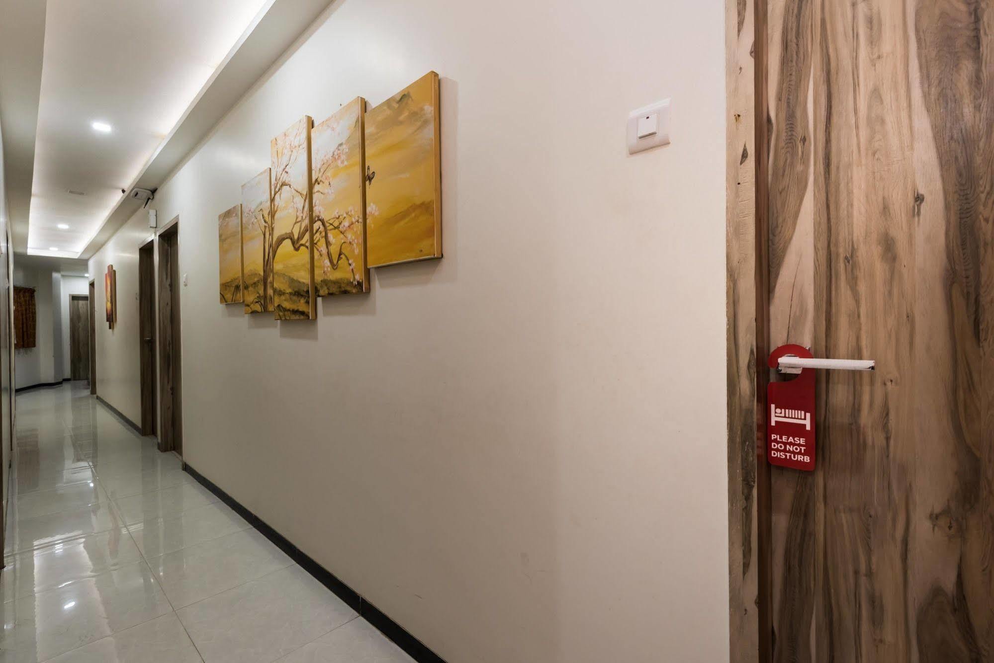 Hotel O Blue Pearl Residency Near Chhatrapati Shivaji International Airport Bombaim Exterior foto